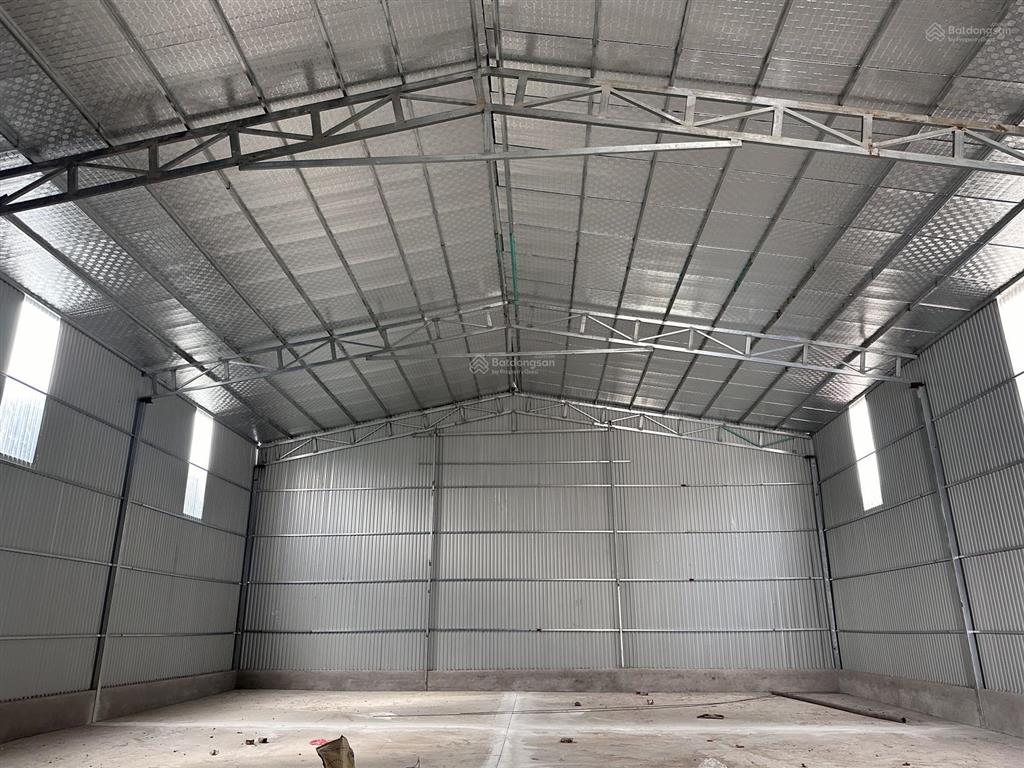 Cho thuê kho xưởng 750m2 gần cụm cn di trạch, sơn đồng, hà nội, trục đường đt 422