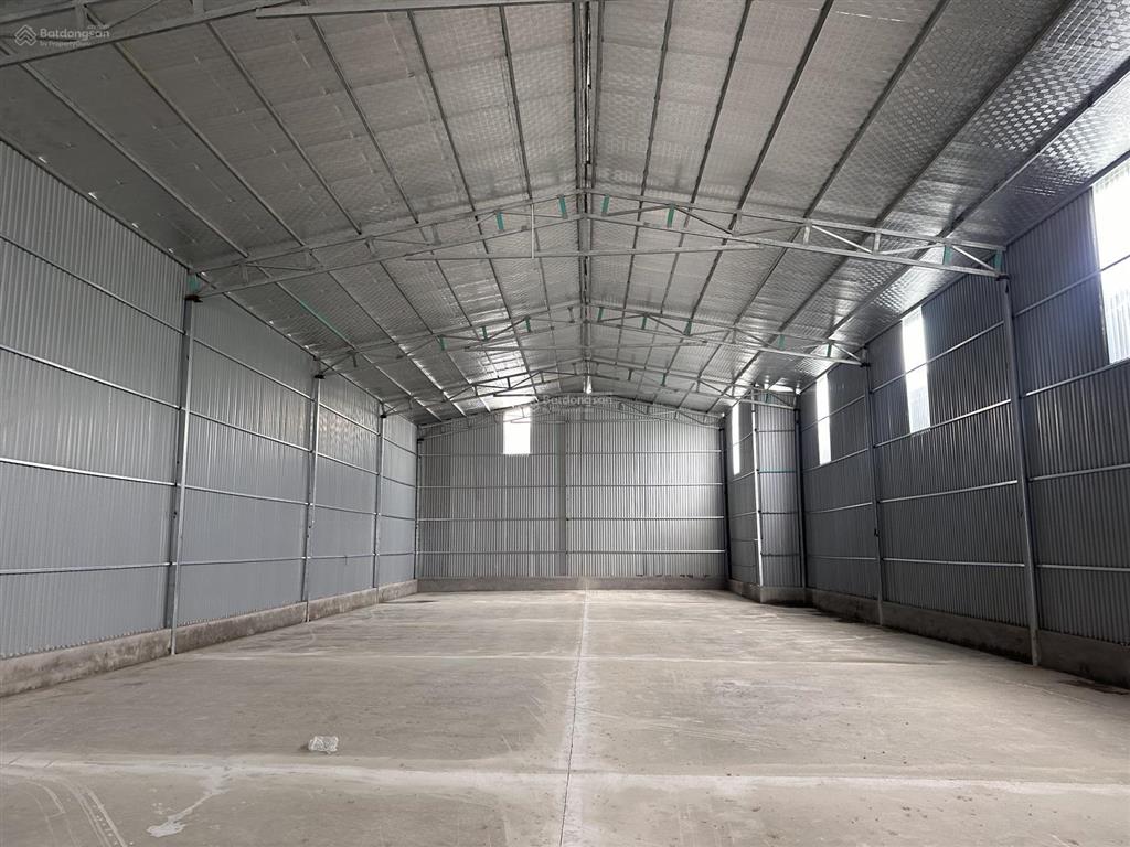 Cho thuê kho xưởng 750m2 gần cụm cn di trạch, sơn đồng, hà nội, trục đường đt 422