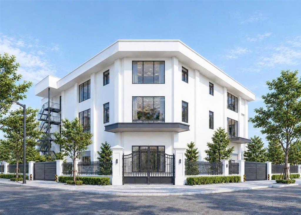 Cho thuê 2500m2 kho xưởng xây dựng 3 sàn tại cụm cn phúc thọ  hà nội, pccc tự động, xuất vat full