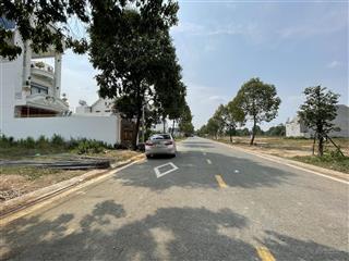 Chính chủ cần bán gấp lô đất 10x30 mặt tiền đường số 93 tđc phú chánh d giá tốt