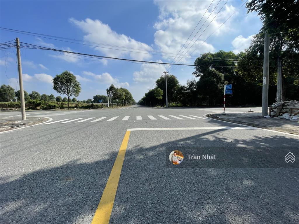 Chính chủ gửi bán kho tại trung tâm tp mới bình dương đang cho thuê 18 triệu/tháng, giá tốt đầu tư