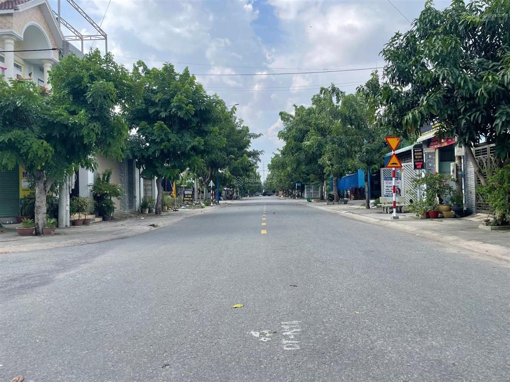 Chính chủ cần bán lô góc 2 mặt tiền đường d12 và n14 khu tđc phú mỹ giá tốt đầu tư