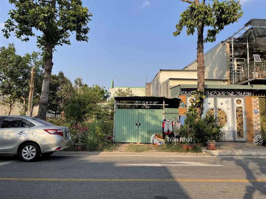 Chính cần bán gấp lô đất mặt tiền đường số 73 tđc phú chánh , gần chợ tự phát giá tốt