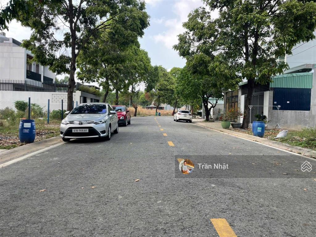 Chính chủ cần bán gấp lô đất mặt tiền đường số 63 khu tđc phú chánh c giá ngộp