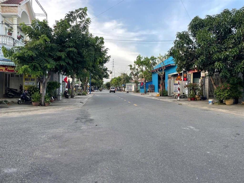Chính chủ gửi bán gấp lô góc siêu đẹp tại trung tâm tp mới giá cực tốt
