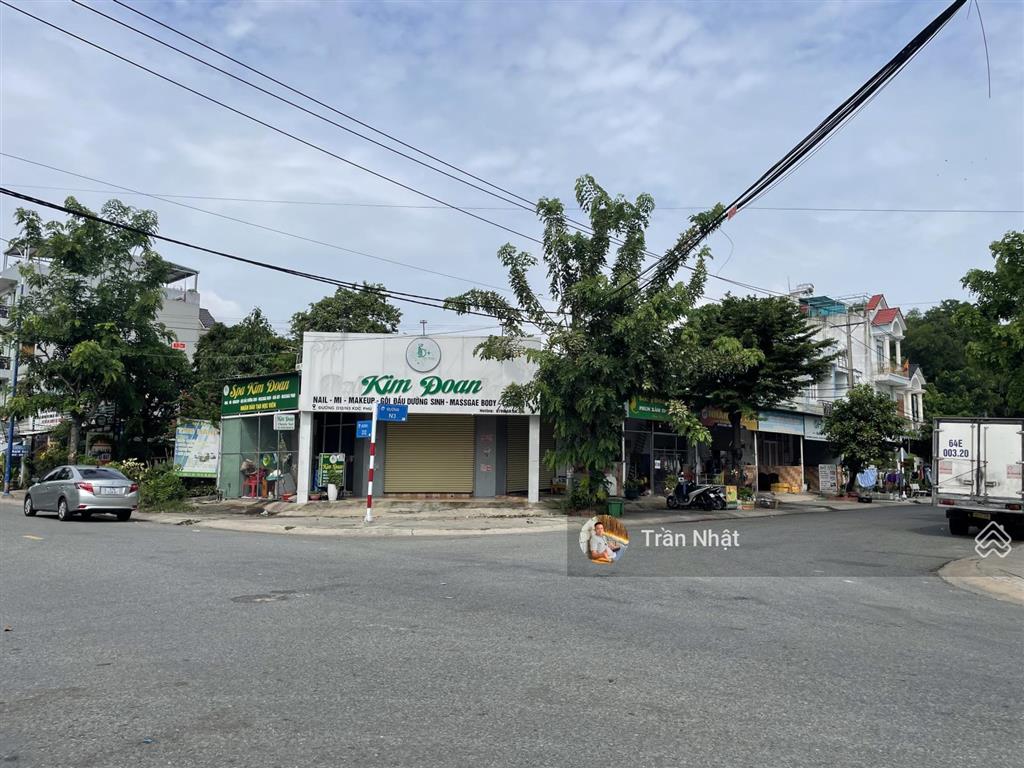 Chính chủ cần bán gấp siêu phẩm góc 2 mặt tiền đang cho thuê 20tr/tháng tại trung tâm tp mới