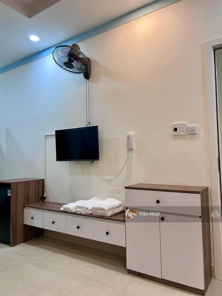 Chính chủ cần bán gấp khách sạn đang cho thu nhập 30tr/tháng tại trung tâm tp mới bình dương