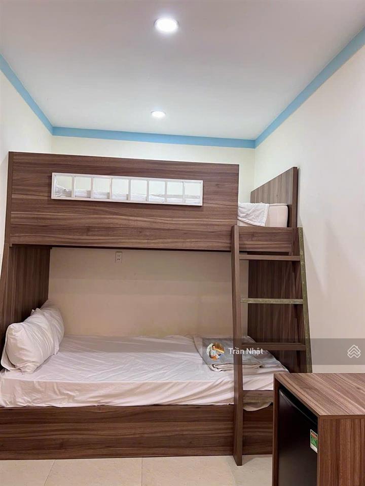 Chính chủ cần bán gấp khách sạn đang cho thu nhập 30tr/tháng tại trung tâm tp mới bình dương