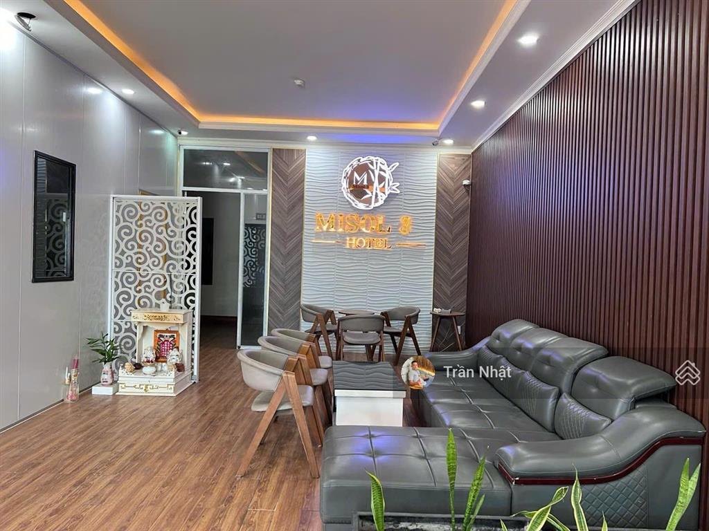 Chính chủ cần bán gấp khách sạn đang cho thu nhập 30tr/tháng tại trung tâm tp mới bình dương