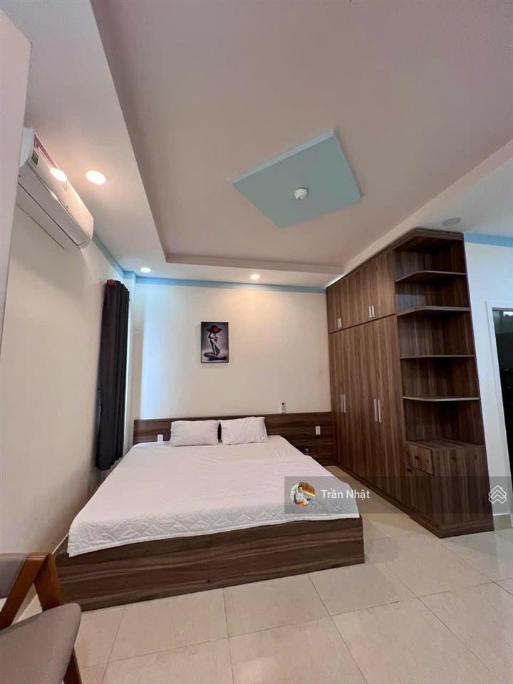 Chính chủ cần bán gấp khách sạn đang cho thu nhập 30tr/tháng tại trung tâm tp mới bình dương