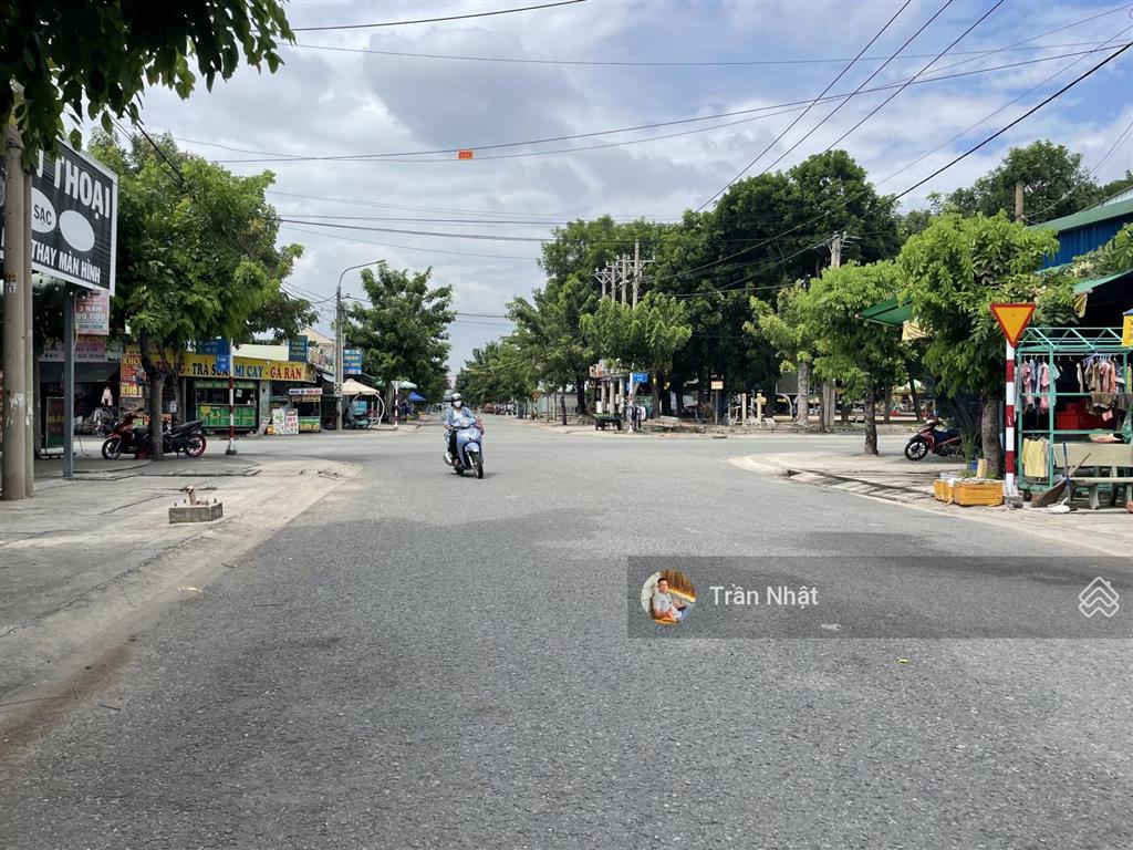 Cần bán gấp lô đất mặt tiền đường d10 khu tđc phú mỹ ngay chợ tự phát giá ngộp