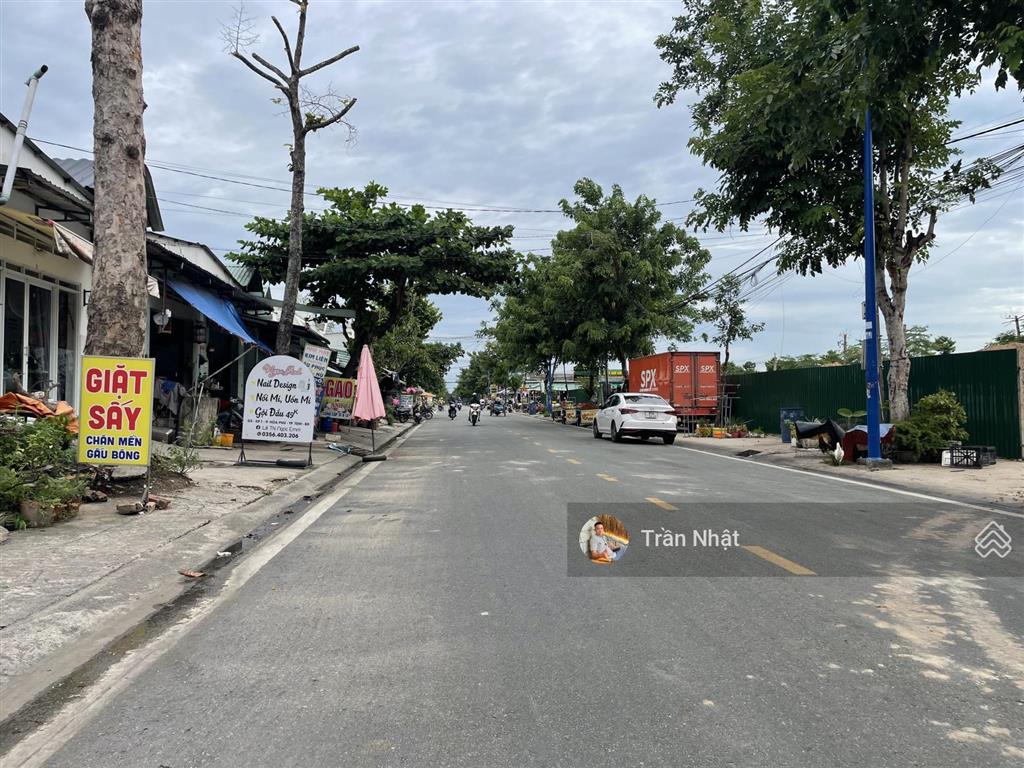 Bán gấp nhà phố thương mại, kinh doanh cực xum ngay chợ tại trung tâm tp mới bình dương giá đầu tư