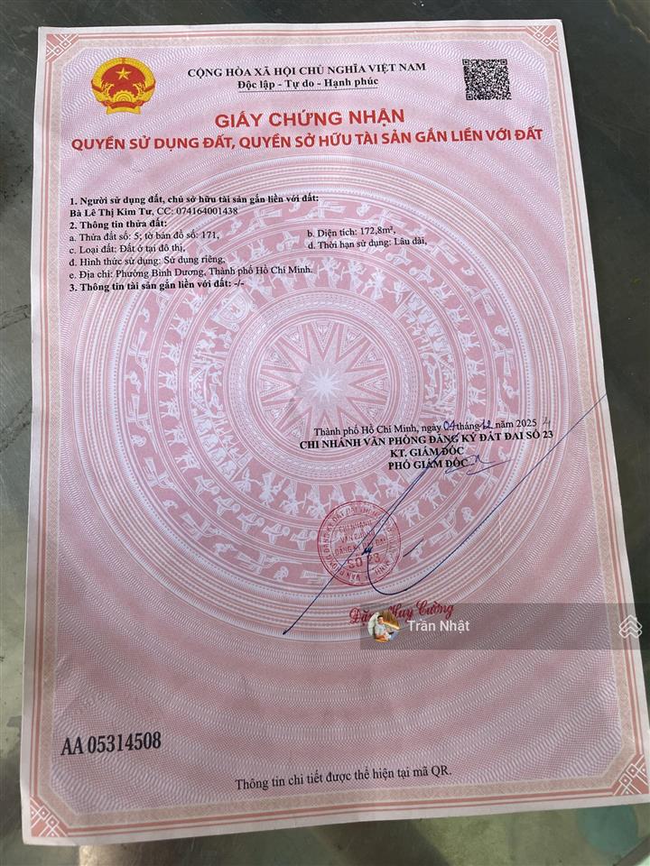 Cần bán gấp lô đất đối diện công viên rất đẹp, giá ngộp tại trung tâm tp mới bình dương