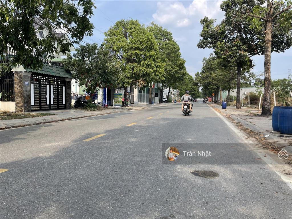 Chính chủ cần bán gấp lô đất mặt tiền kinh doanh đường số 84 tđc phú chánh tp mới giá tốt