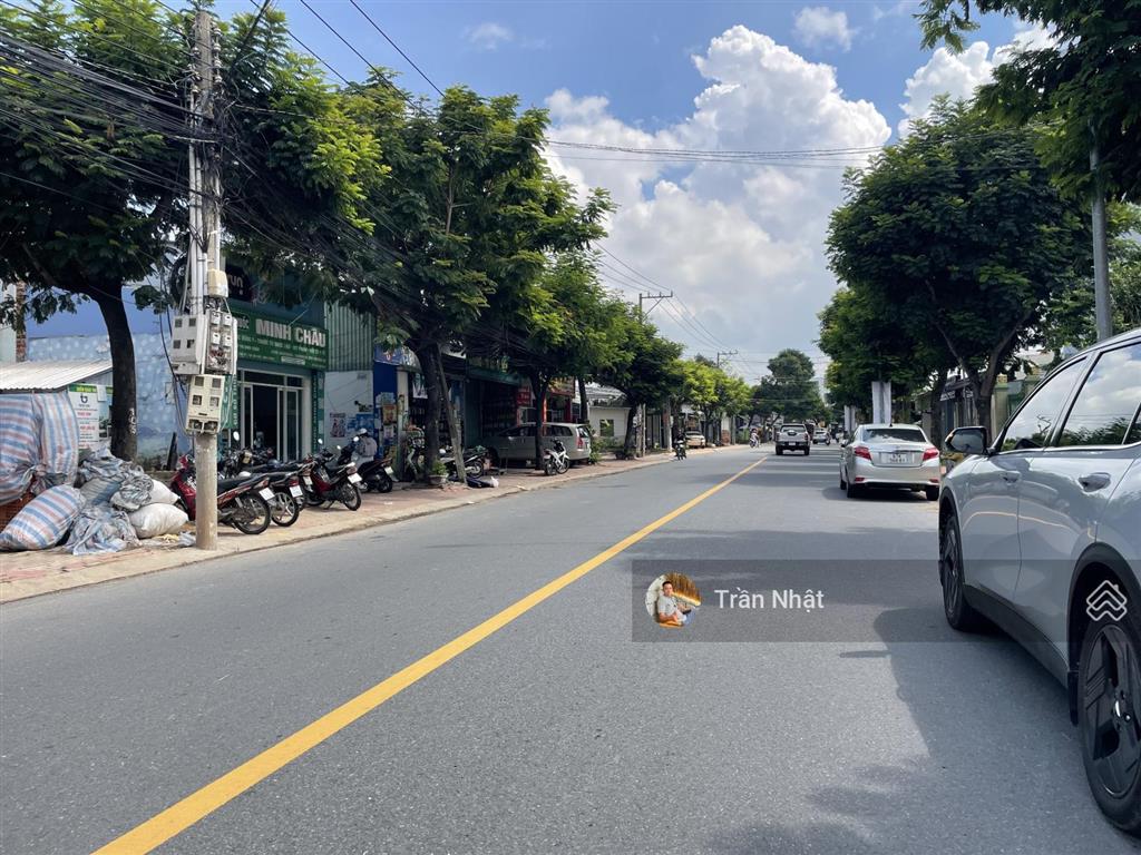 Chính chủ cần bán gấp căn nhà mới mặt tiền kinh doanh cực vip ngay chợ phú mỹ