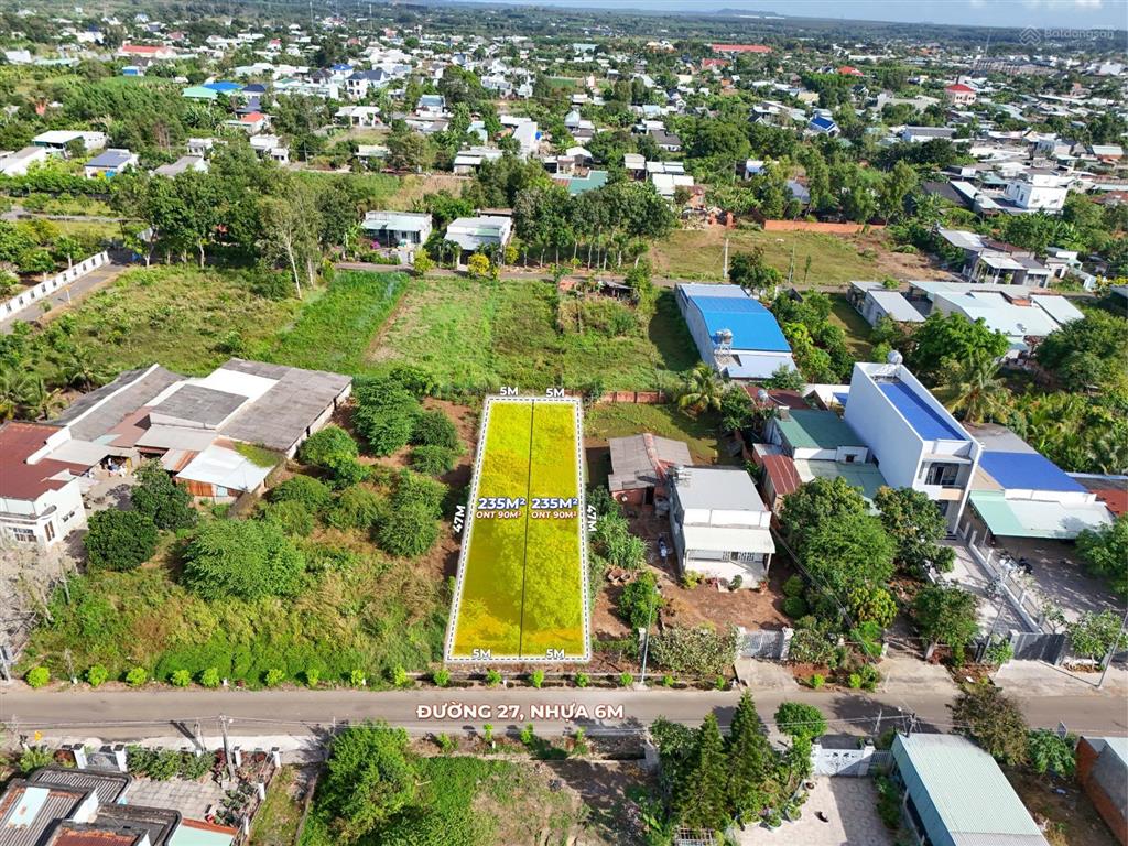 Bán 5m mặt tiền đường 27 gần ngã tư số 10, nghĩa thành, châu đức. vị trí cực đẹp.