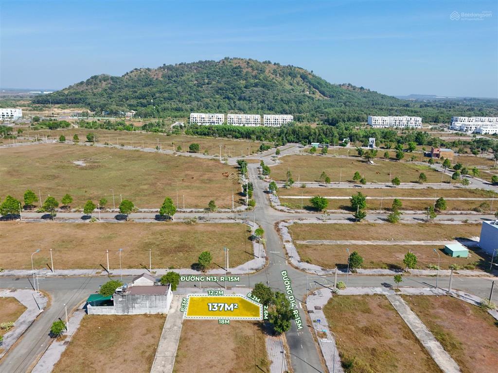 Lô góc tái định cư sonadezi suối nghệ, đường d14 và n13 vị trí cực đẹp, hàng cực hiếm.