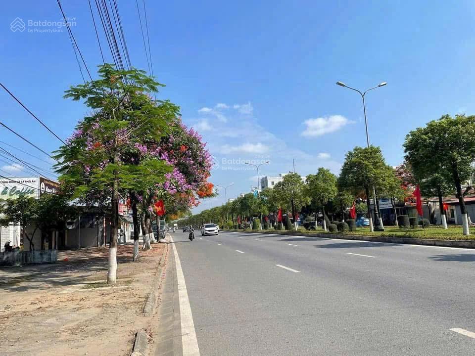 Nhà xưởng và đất mặt đường 353 rộng 42m và đường sau rộng 12m hưng đạo  hải phòng
