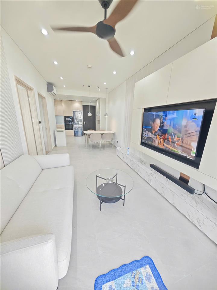 Bán căn hộ đẹp mới 100%, 2pn hưng phúc premier. chỉ xách vali vào ở ngay. tầng cao view thoáng.