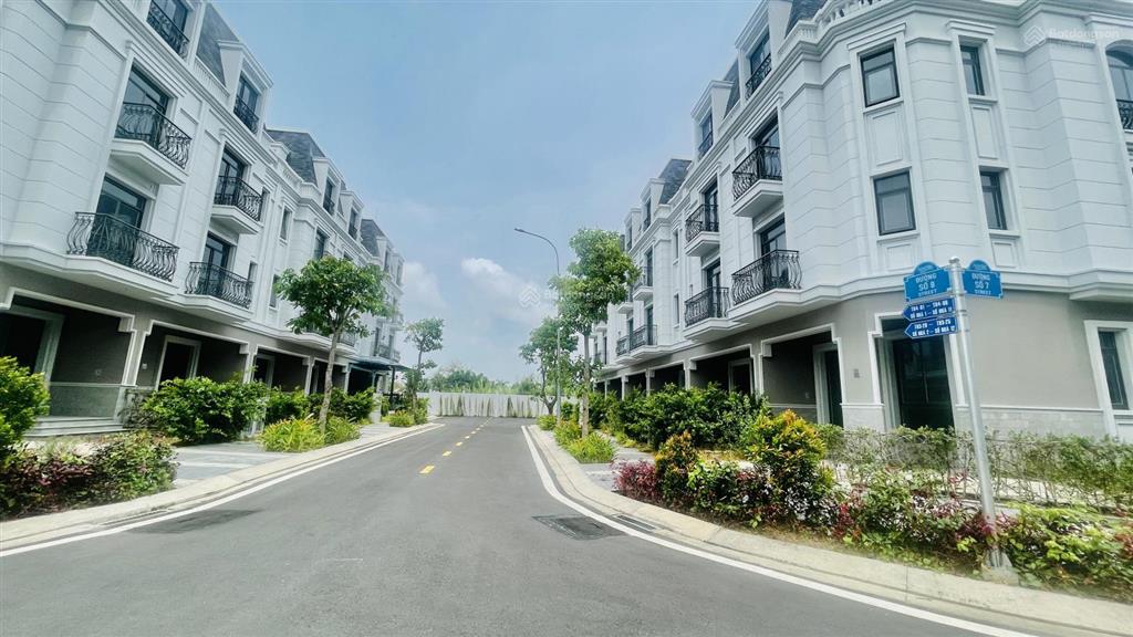 Chính chủ bán gấp căn nhà phố phú mỹ hưng amelie diện tích 6*20m giá chỉ 13 tỷ