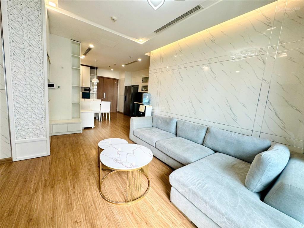 Căn hộ 2 ngủ đầy đủ nội thất giá thuê từ 17 triệu/tháng tại vinhomes d'capitale  0969 896 ***