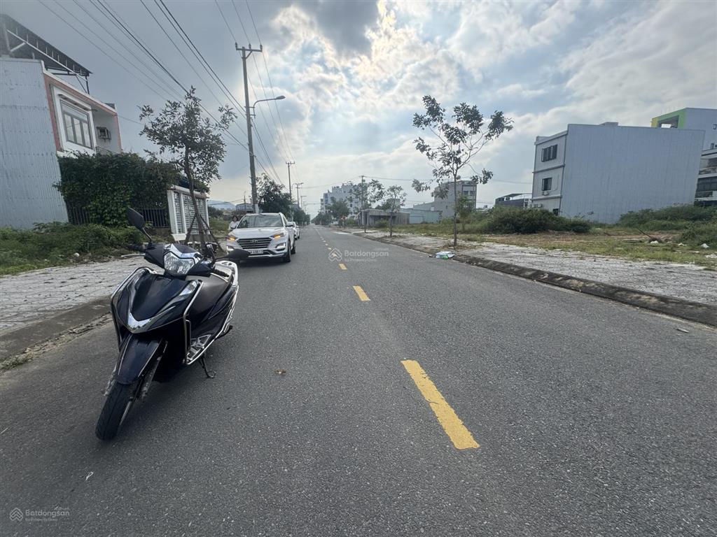 Bán đất lakeside đường 5,5 m giá 3.7 tỷ đường 7,5 m giá 4.650 tỷ,  0905 835 ***