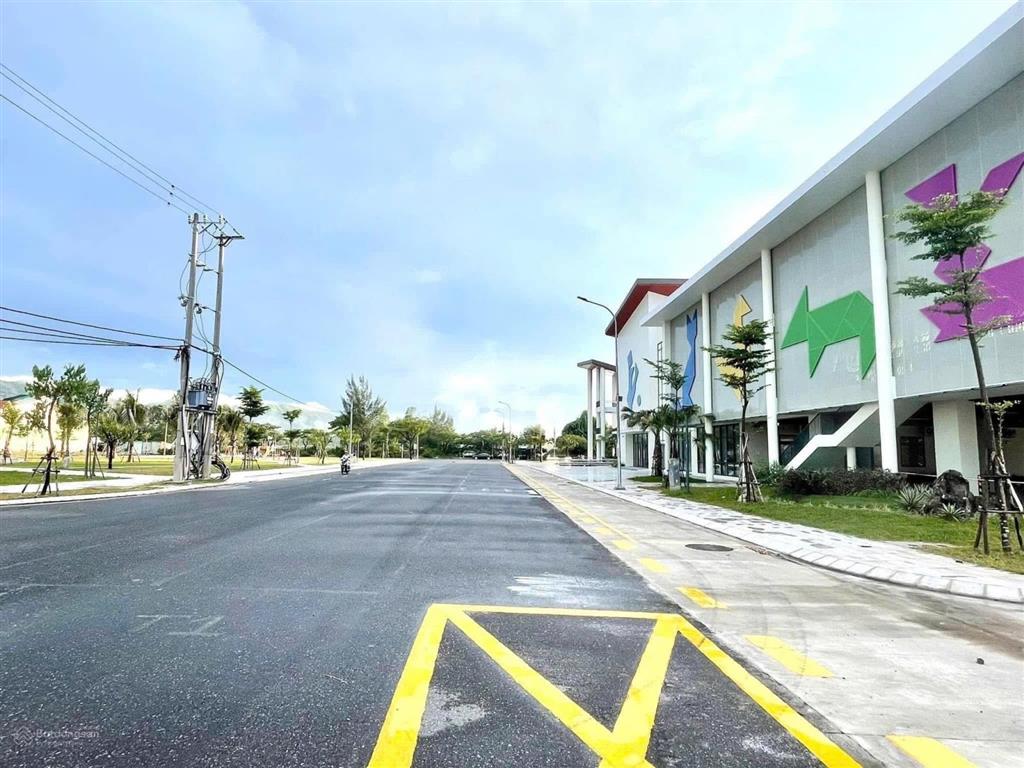 Bán đất hoàbhiepj nam gia 3.5 ty denes 4,5 ty