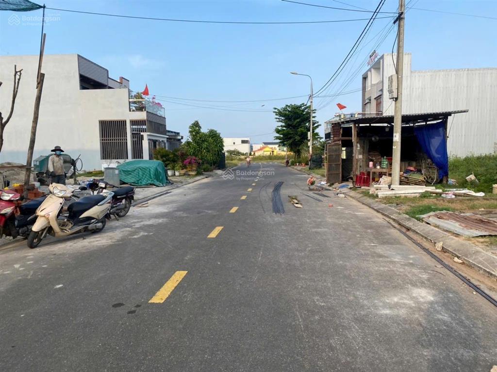 Bán đất hòa liên đường ngô miễn diện tích 110m² đường 7,5m. giá chỉ hơn 2 tỷ/lô