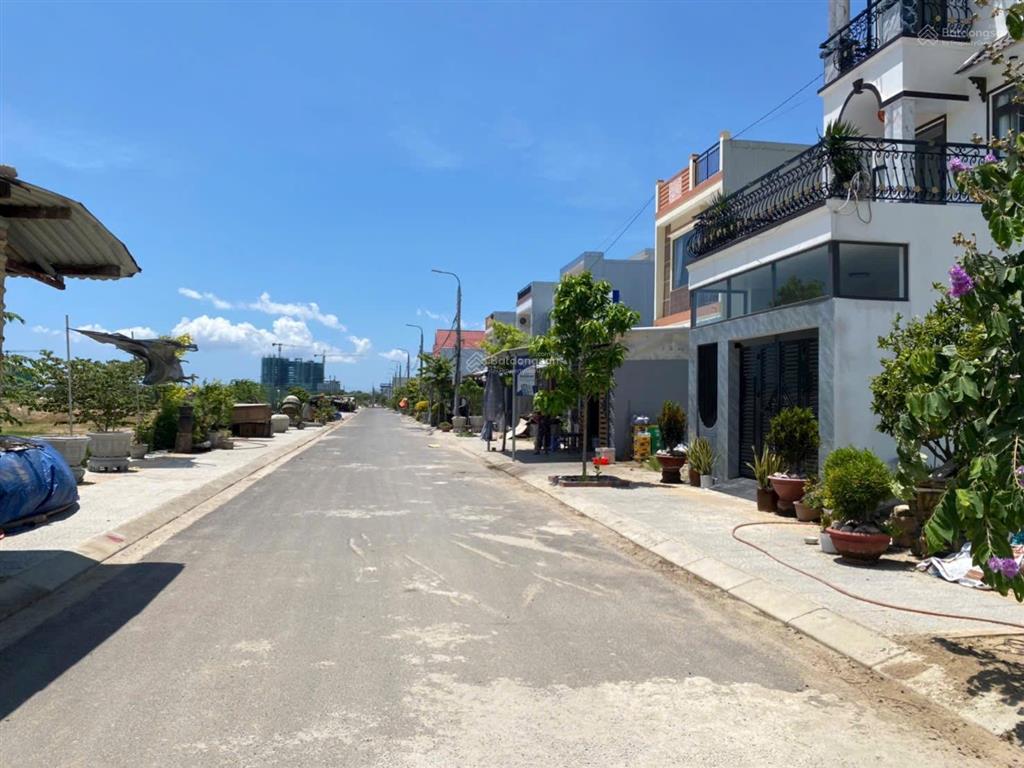 Bán đất hòa liên đường ngô miễn diện tích 110m² đường 7,5m. giá chỉ hơn 2 tỷ/lô