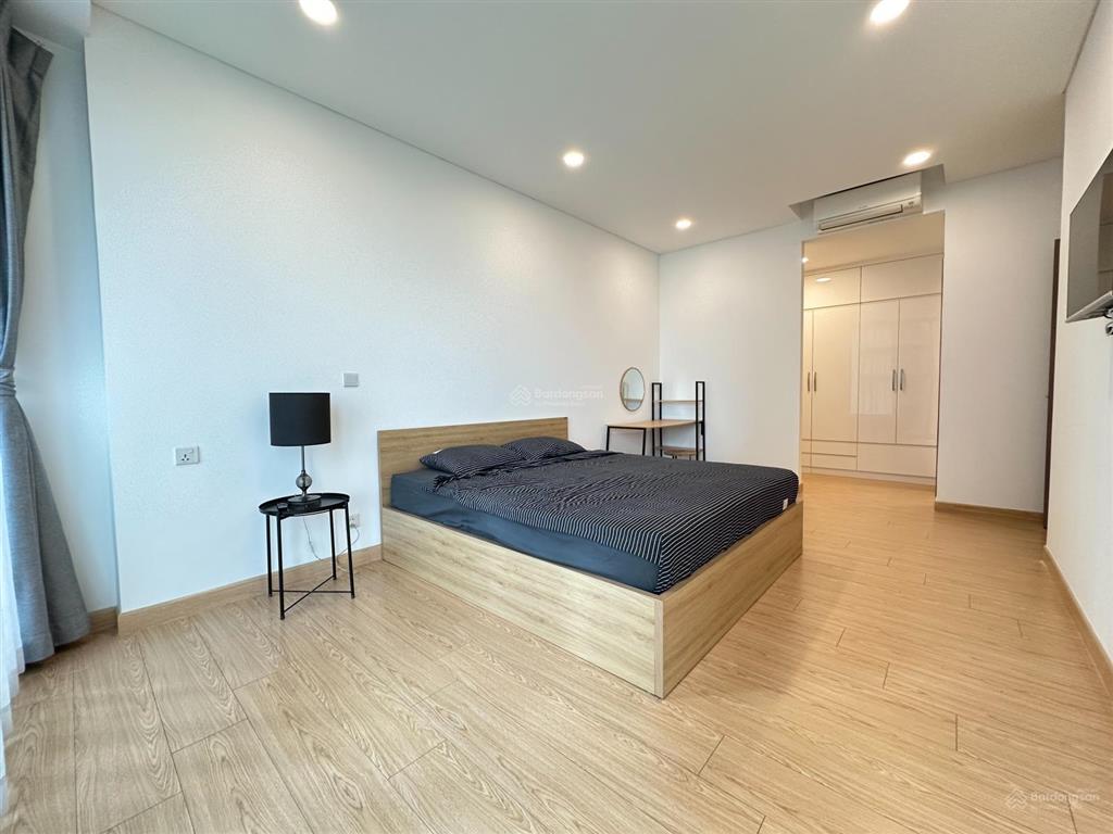 Bán sunwah pearl, 2pn, 105m, tháp golden house (gh10), view sông & bitexco, giá 18,5 tỷ.