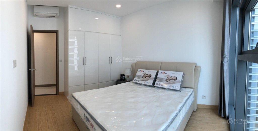 Bán căn 01 pn sunwah pearl  silver house (sh03), lầu đẹp  giá 8,5 tỷ. view sông và hồ bơi.