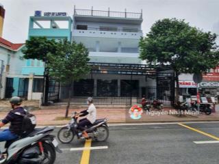 Bán nhà 4 tầng mặt tiền phạm văn đồng  vị trí kinh doanh sầm uất !