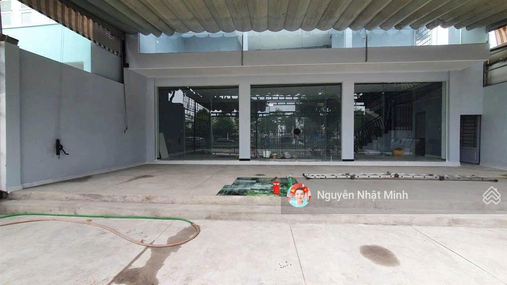 Bán nhà 4 tầng mặt tiền phạm văn đồng  vị trí kinh doanh sầm uất !