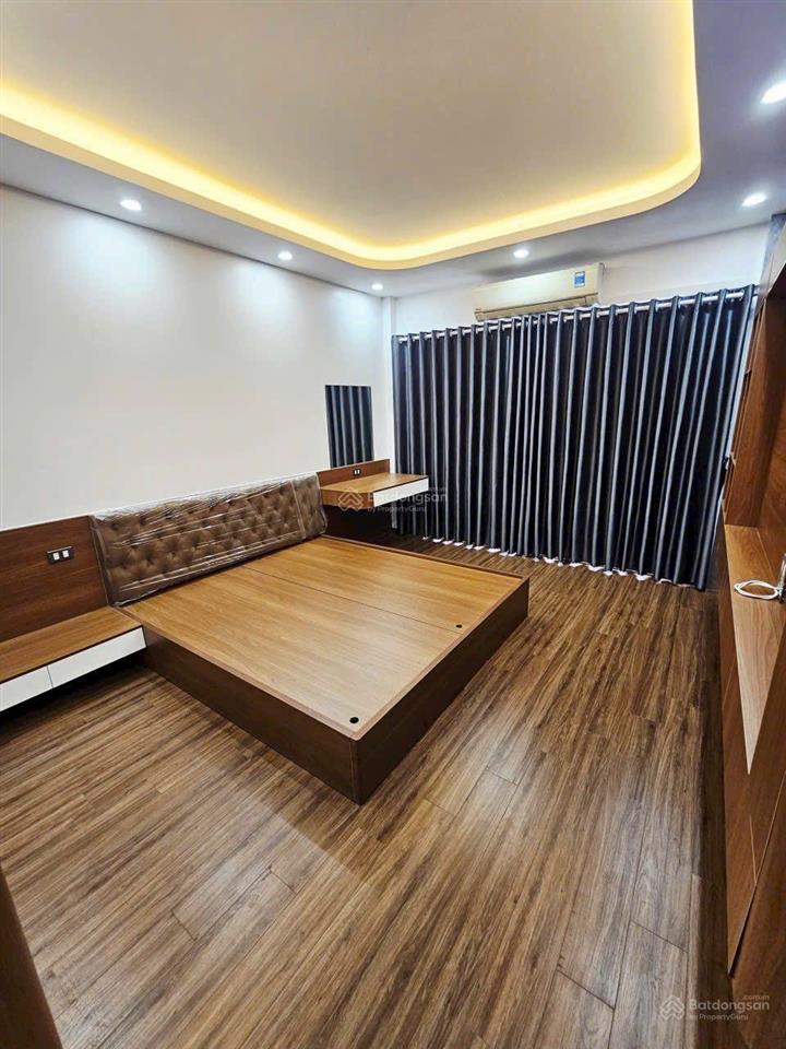 Bán nhà mặt đường kinh doanh tốt tại thạch bàn 40m2 7tầng thang máy chỉ 13,5 tỷ ctl thiện chí