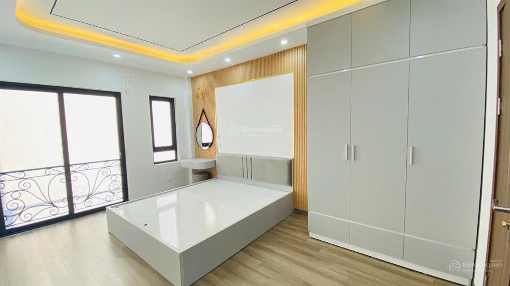Bán nhà đàm quang trung cổ linh long biên, 100m ra chân cầu vĩnh tuy 38m2 5t full đồ chỉ 6,4 tỷ ctl
