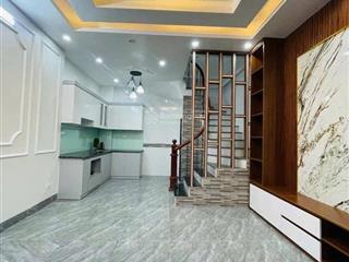 Bán nhà đàm quang trung cổ linh long biên, 100m ra chân cầu vĩnh tuy 38m2 5t full đồ chỉ 6,4 tỷ ctl