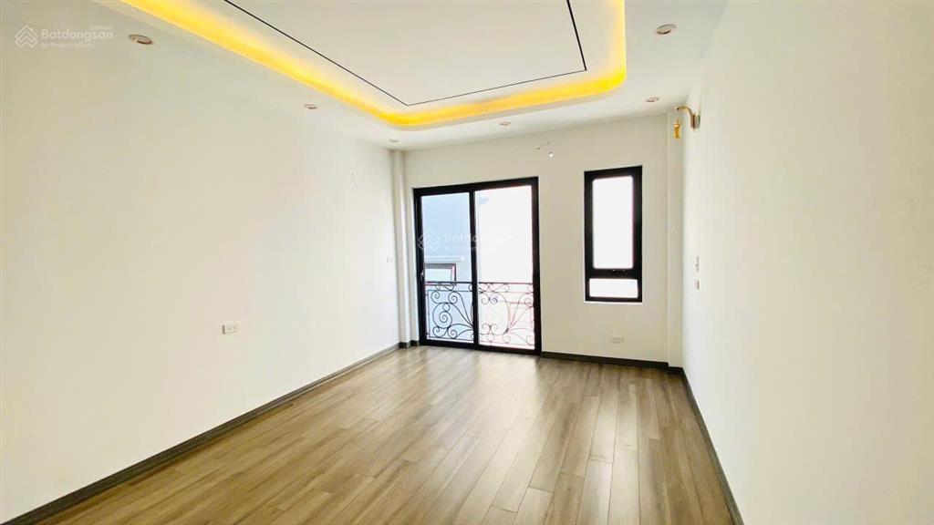 Bán nhà đàm quang trung cổ linh long biên, 100m ra chân cầu vĩnh tuy 38m2 5t full đồ chỉ 6,4 tỷ ctl