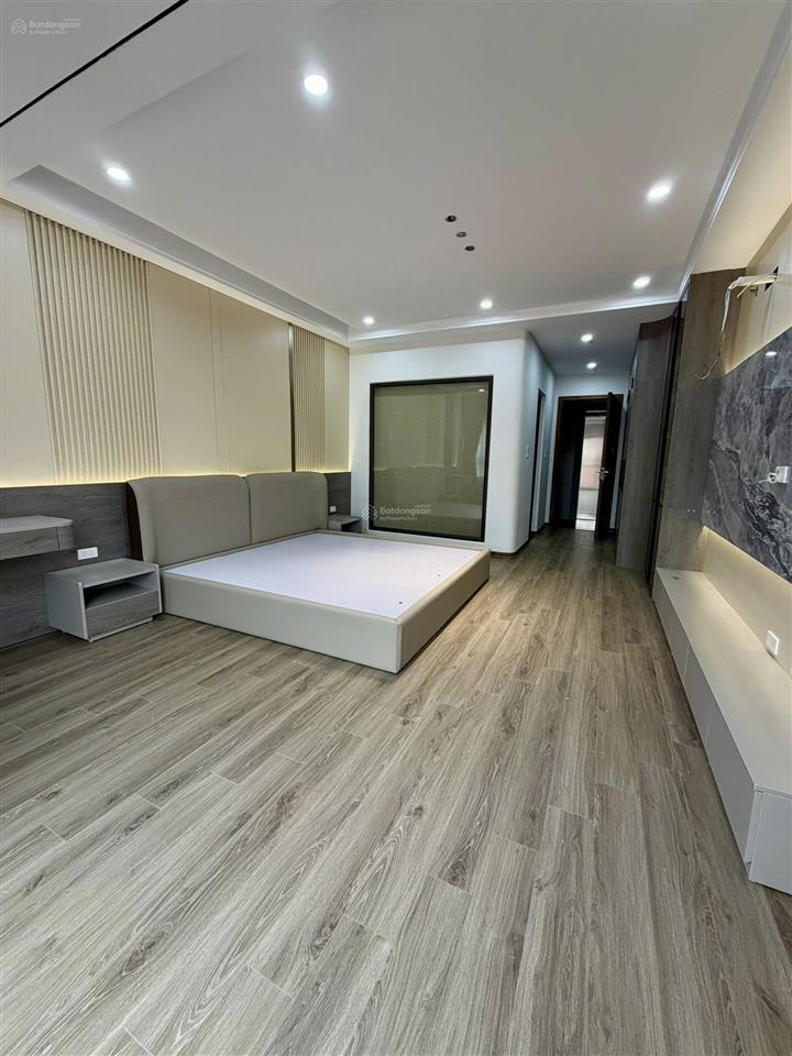 Bán nhà cổ linhlong biên thạch bàn 50m 6tthang máy,oto vào nhà 11,5tỷ tl sâu.đầu tư  0961 361 ***