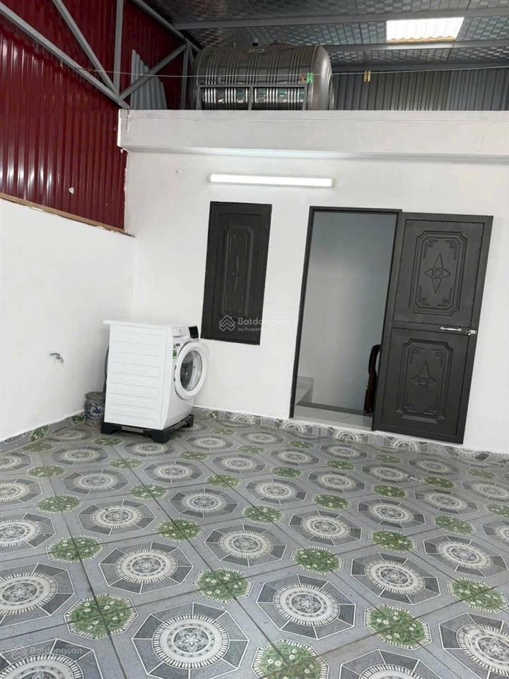 Bán nhà long biên 30m 5tầng, ngõ nông 5.65 tỷ ctl k lỗi phong thủy, k quy hoạch. ảnh thật 100%