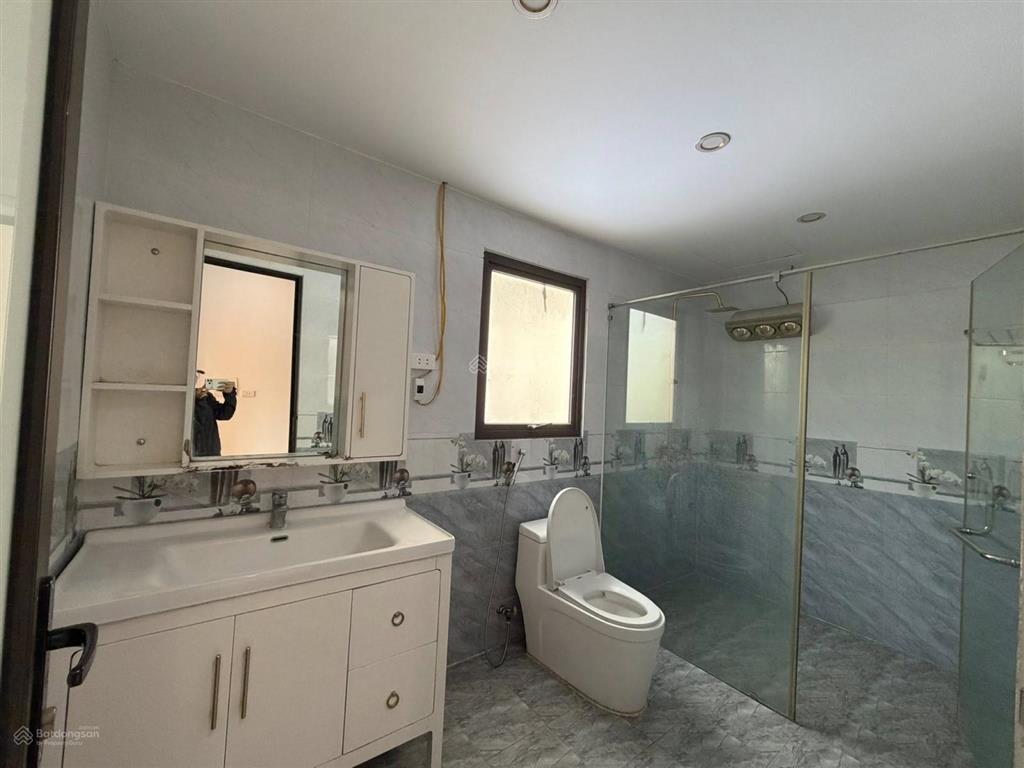 Bán nhà trong ảnh thạch bàn, long biên 32m2, 5t ô tô đỗ cửa chỉ hơn 6 tỷ ctl thiện chí