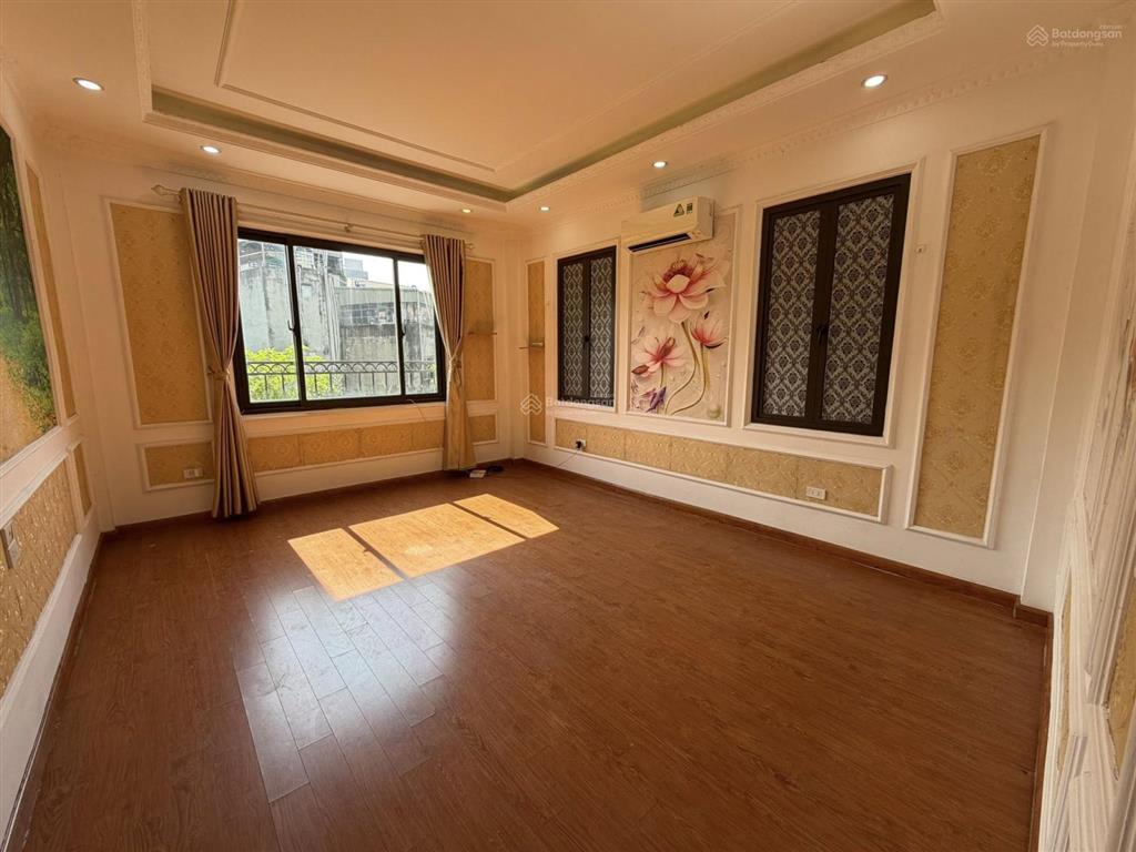 Bán nhà trong ảnh thạch bàn, long biên 32m2, 5t ô tô đỗ cửa chỉ hơn 6 tỷ ctl thiện chí