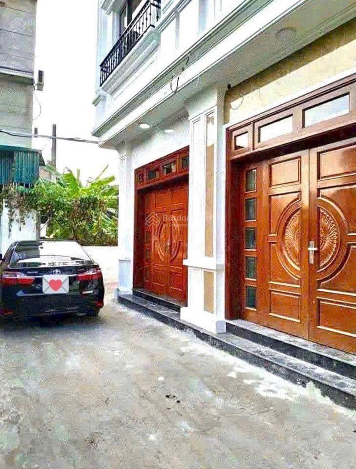 Bán nhà trong ảnh thạch bàn, long biên 32m2, 5t ô tô đỗ cửa chỉ hơn 6 tỷ ctl thiện chí