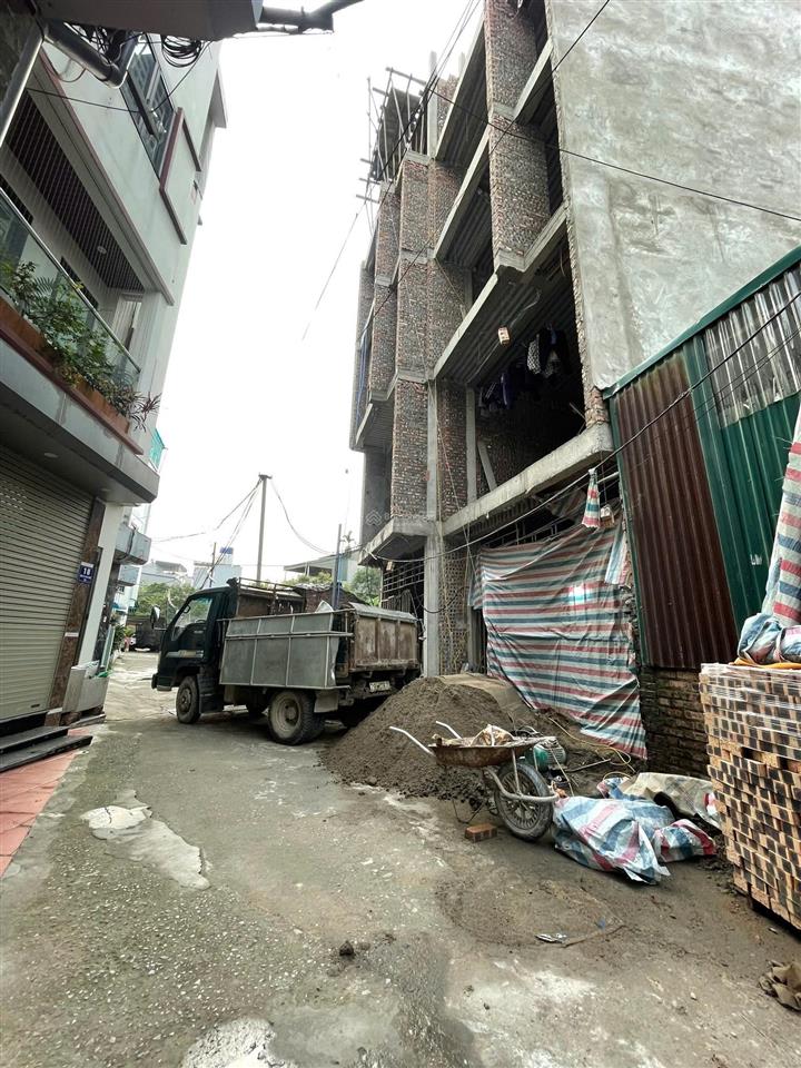 Bán nhà phường long biên 50m2, 6t thang máy, gara ô tô đường to chỉ hơn 10 tỷ