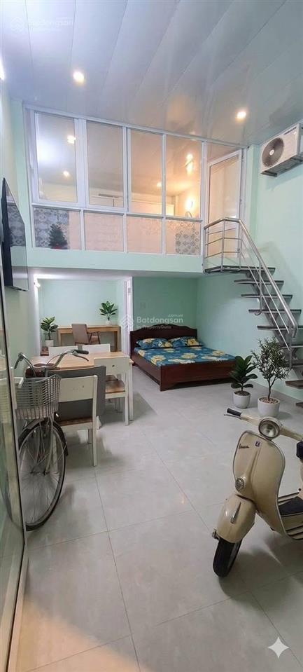 Chỉ 4.65 tỷ bán đất tặng nhà cấp 4 thạch bàn  ngay ngã tư cổ linh 30m mt= hậu 3.9m k quy hoạch