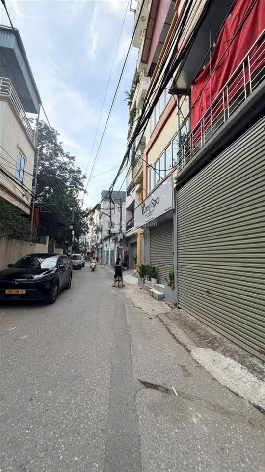 Chính chủ bán nhanh đất thạch bàn 50m², mt 5m vuông, lô góc ô tô 7 chỗ vào chỉ 7,8 tỷ tl sâu