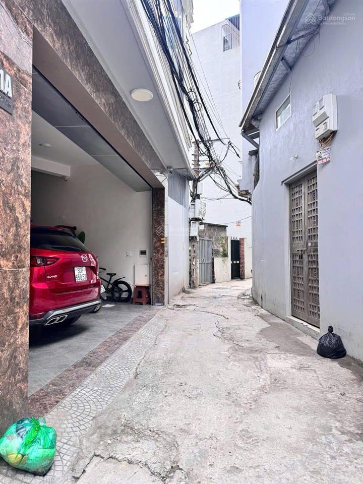 Tôi cần bán gấp nhà 61 phố trạm 38m 6t thang máyoto , full nội thất ở luôn ~ 11 tỷ ctl sâu