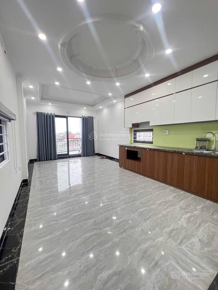 Bán nhà chính chủ phường long biên cổ linh 48m 6t thang máy, ngõ thông giá 7.5 tỷ ctl