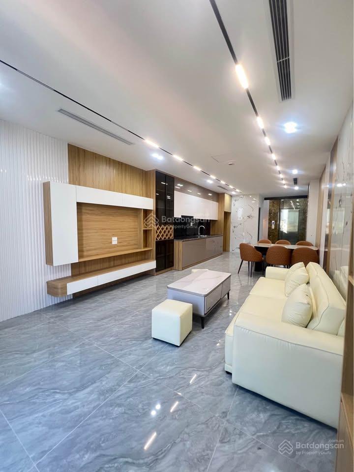 Bán nhà mặt phố sài đồng 56m 7t thang máy, ngõ thông 20m ra sân đỗ để xe ô tô, giá nhỉnh 9 tỷ tl