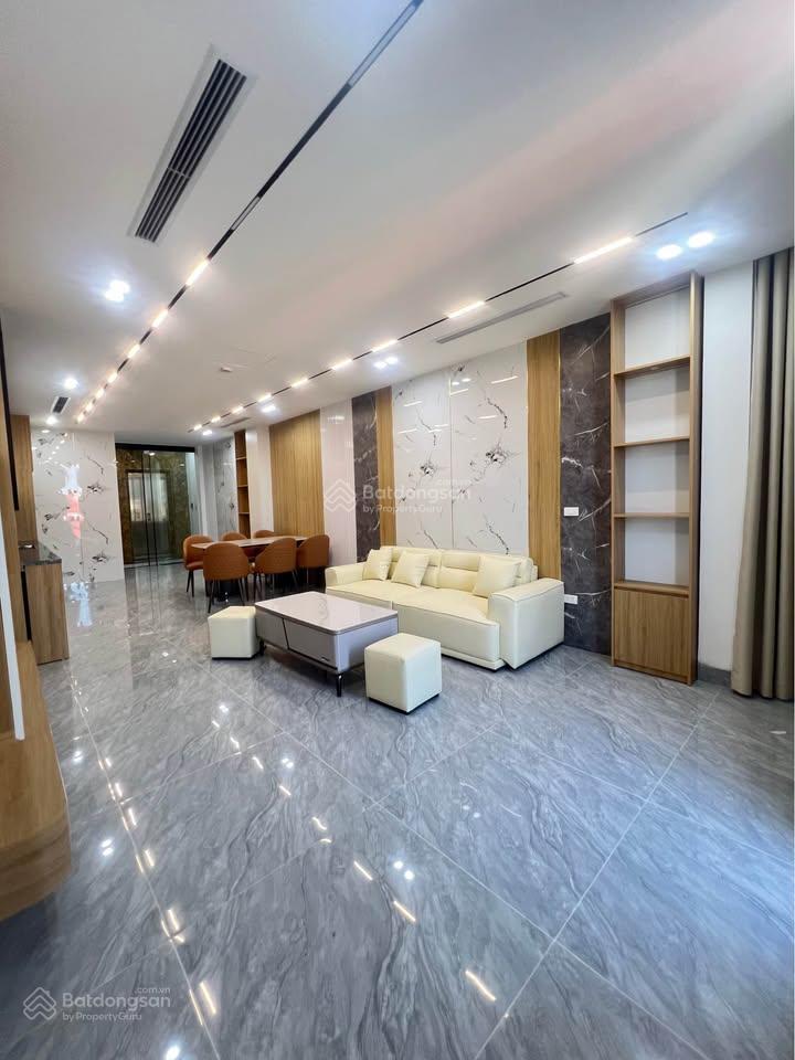 Bán nhà mặt phố sài đồng 56m 7t thang máy, ngõ thông 20m ra sân đỗ để xe ô tô, giá nhỉnh 9 tỷ tl