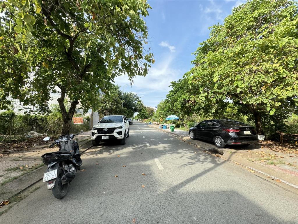 Bán gấp lô đất mt 11a  khu tđc phước thiện  sát bên vinhomes  vđ3  tp thủ đức